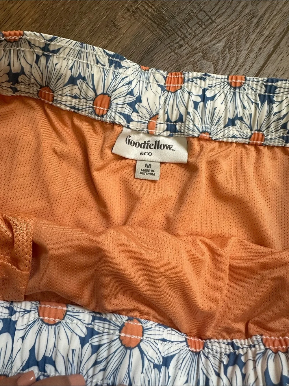 NWT!‎ Goodfellow Men's Swim Trunks, Above Knee, Daisies, Resortwear, Stretch, M